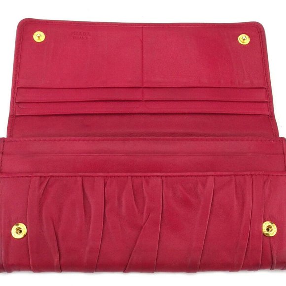 Authntic PRADA wallet gather pink leather - Picture 5 of 8